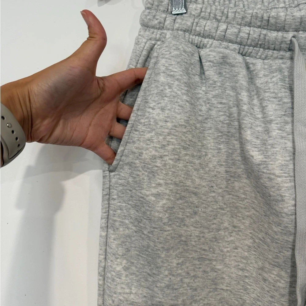 Fabletics Light Gray Heather Go-To Sweatpant - Picture 3 of 9